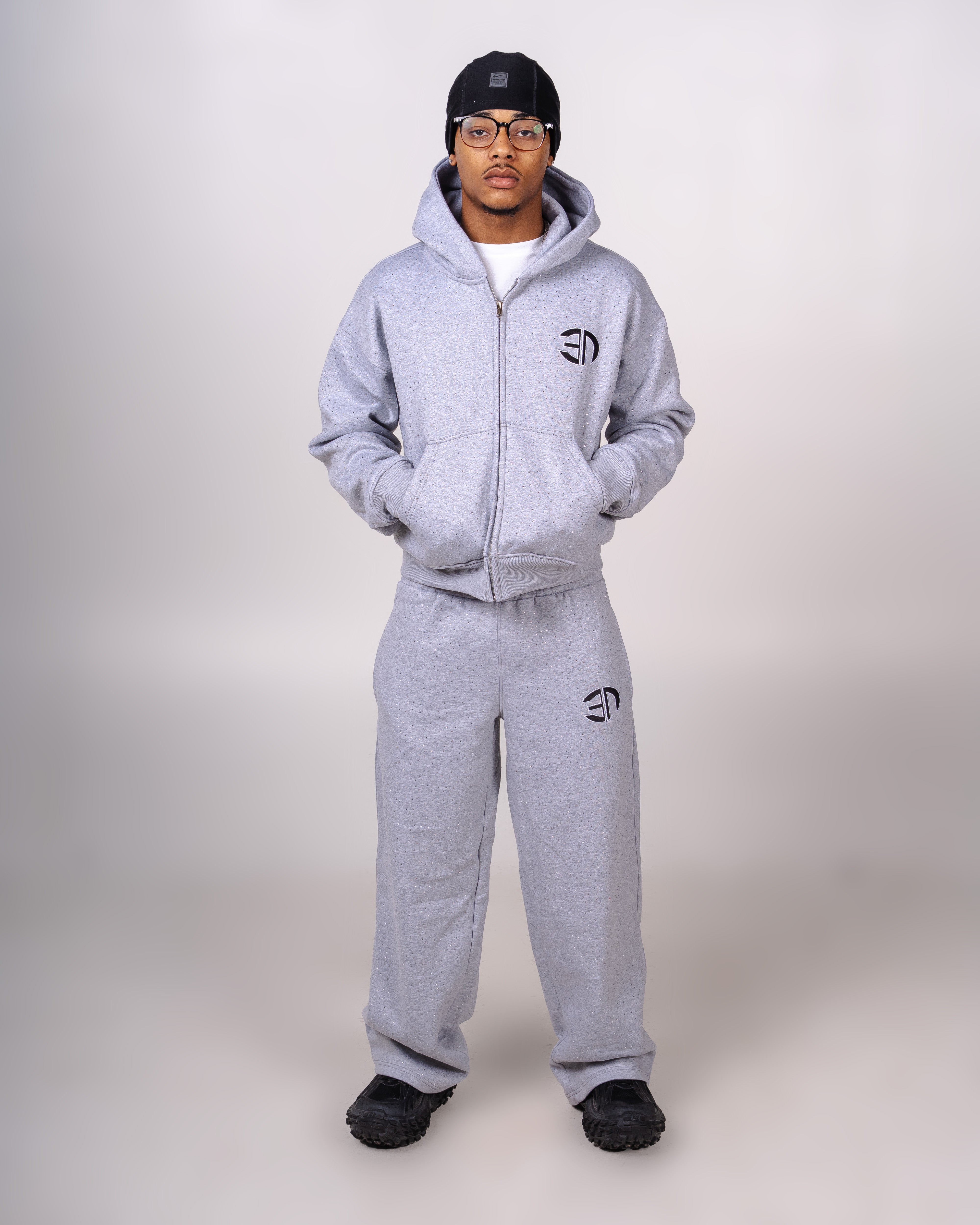 WOLF GREY SWEATS