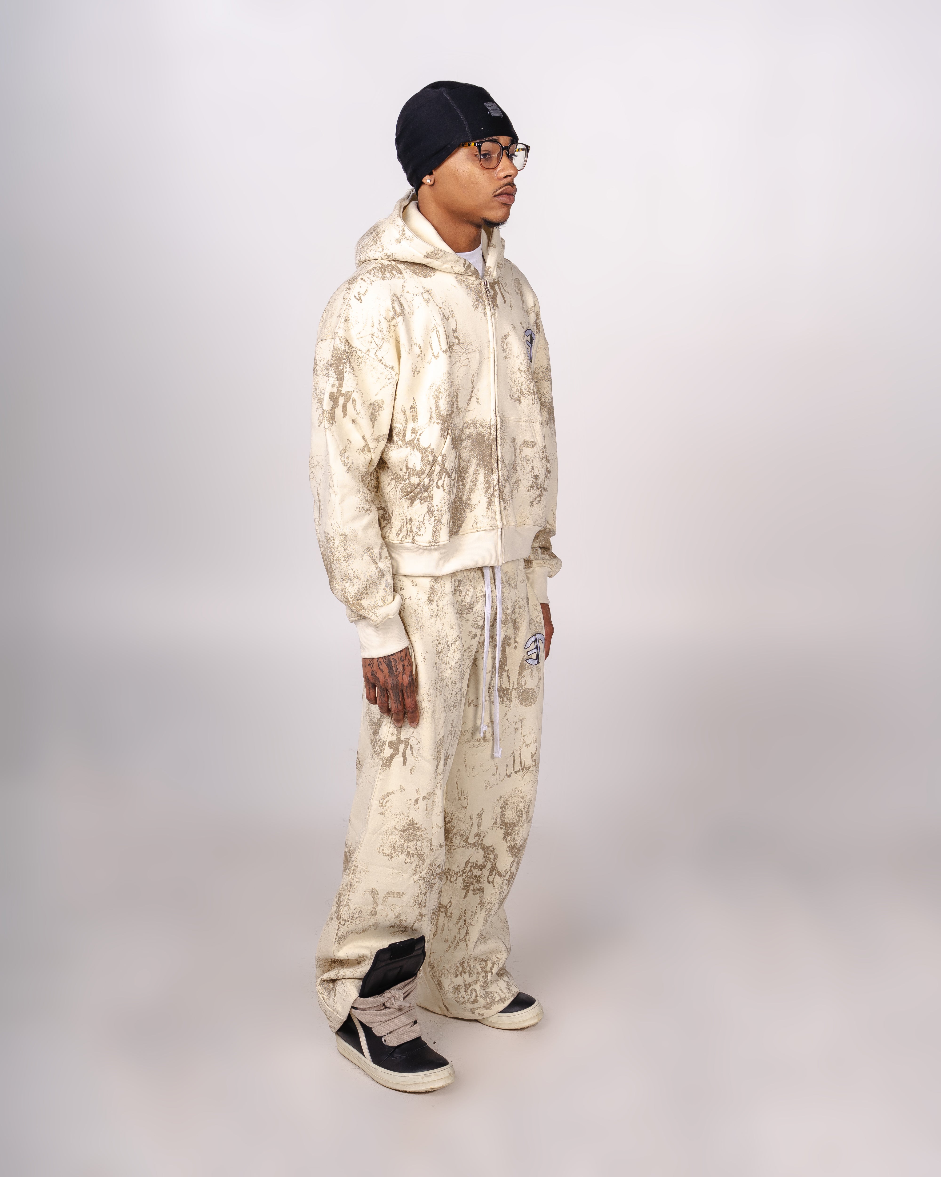 SAND SWEATS