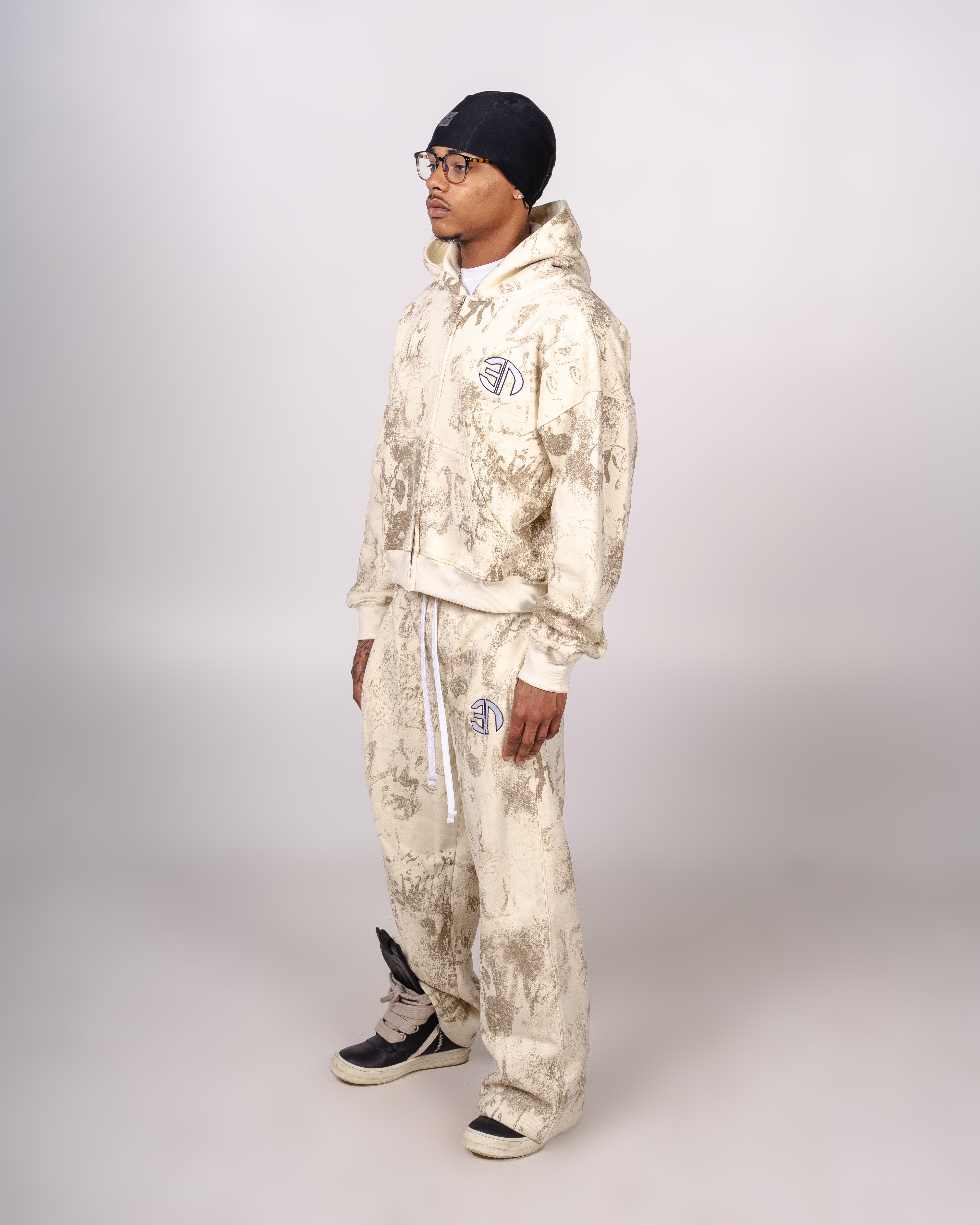 SAND SWEATS